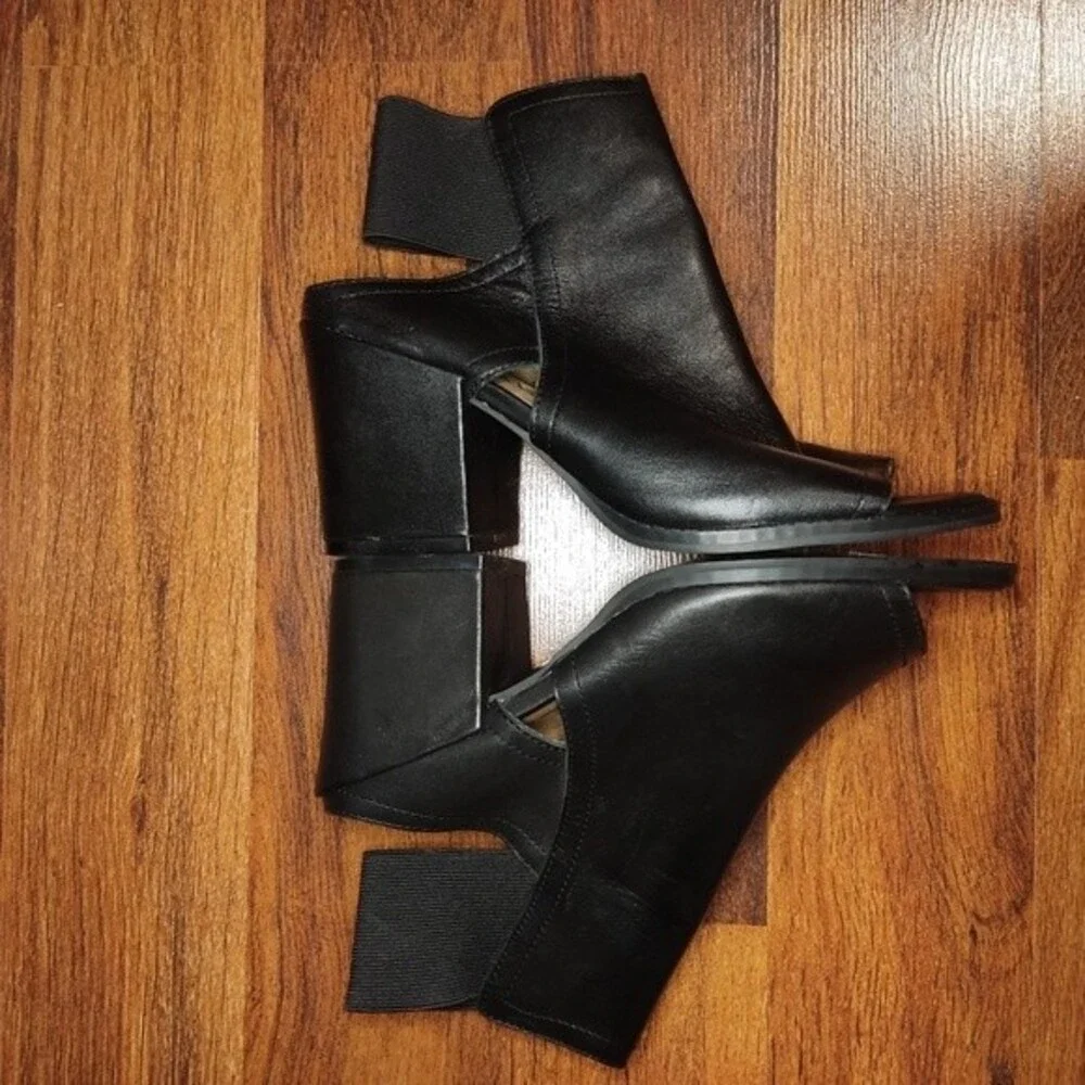 SIXTYSEVEN Black Genuine Leather Peep Toe Booties Sandals Heels